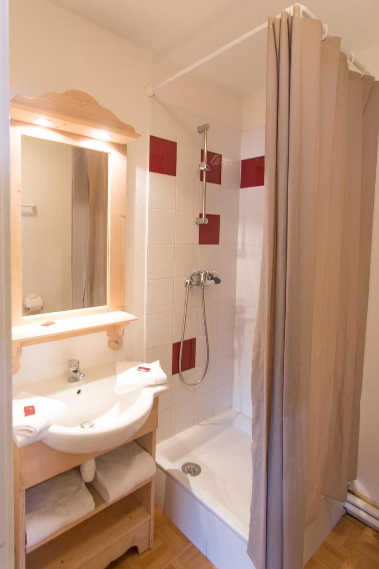 Les Gentianes By Actisource Aparthotel Puy-Saint-Vincent Luaran gambar